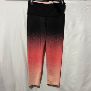 Ardene Black and Pink Gradient Leggings